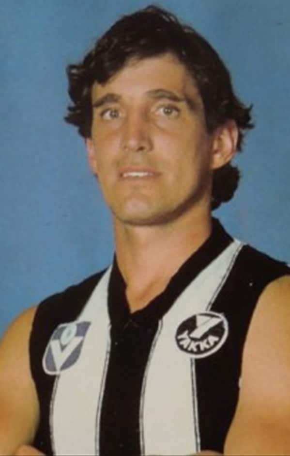 CraigDavisVERT.png Craig Davis during his time at Collingwood - Collingwood Magpies